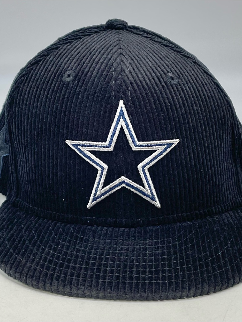 New Era Dallas Cowboys Men’s Navy Corduroy Snapback Hat